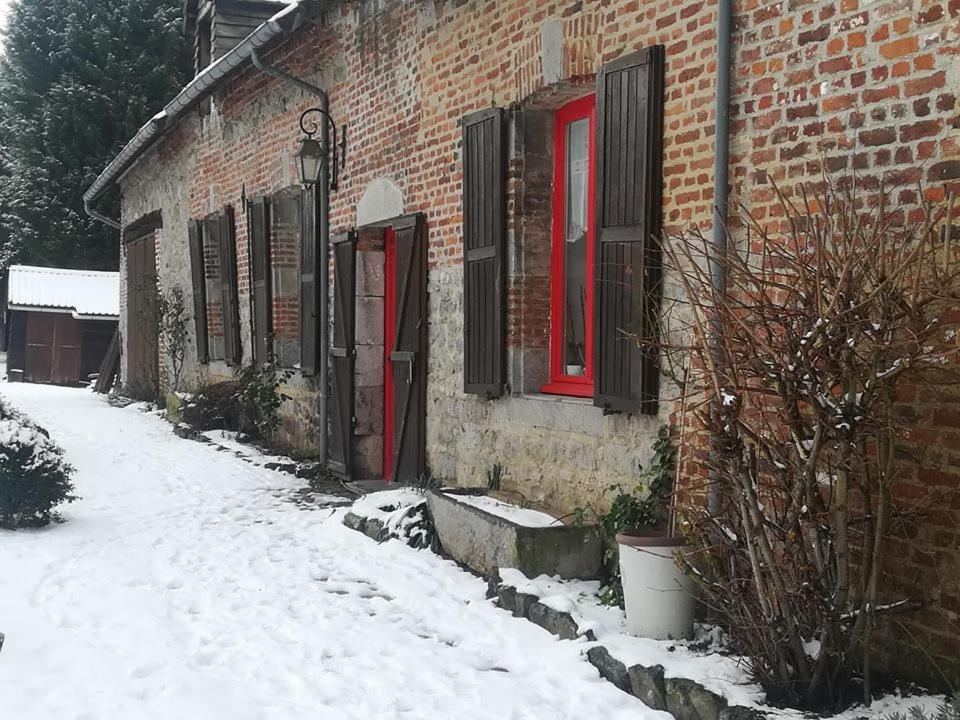 L'écrin du Val de Sambre Bed and Breakfast Maubeuge Exterior foto